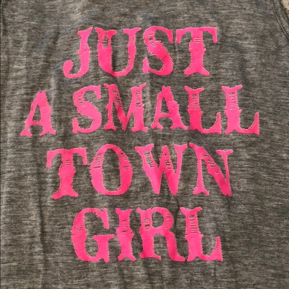 NWT Tee - Size Large girls/Small women’s - Picture 2 of 3